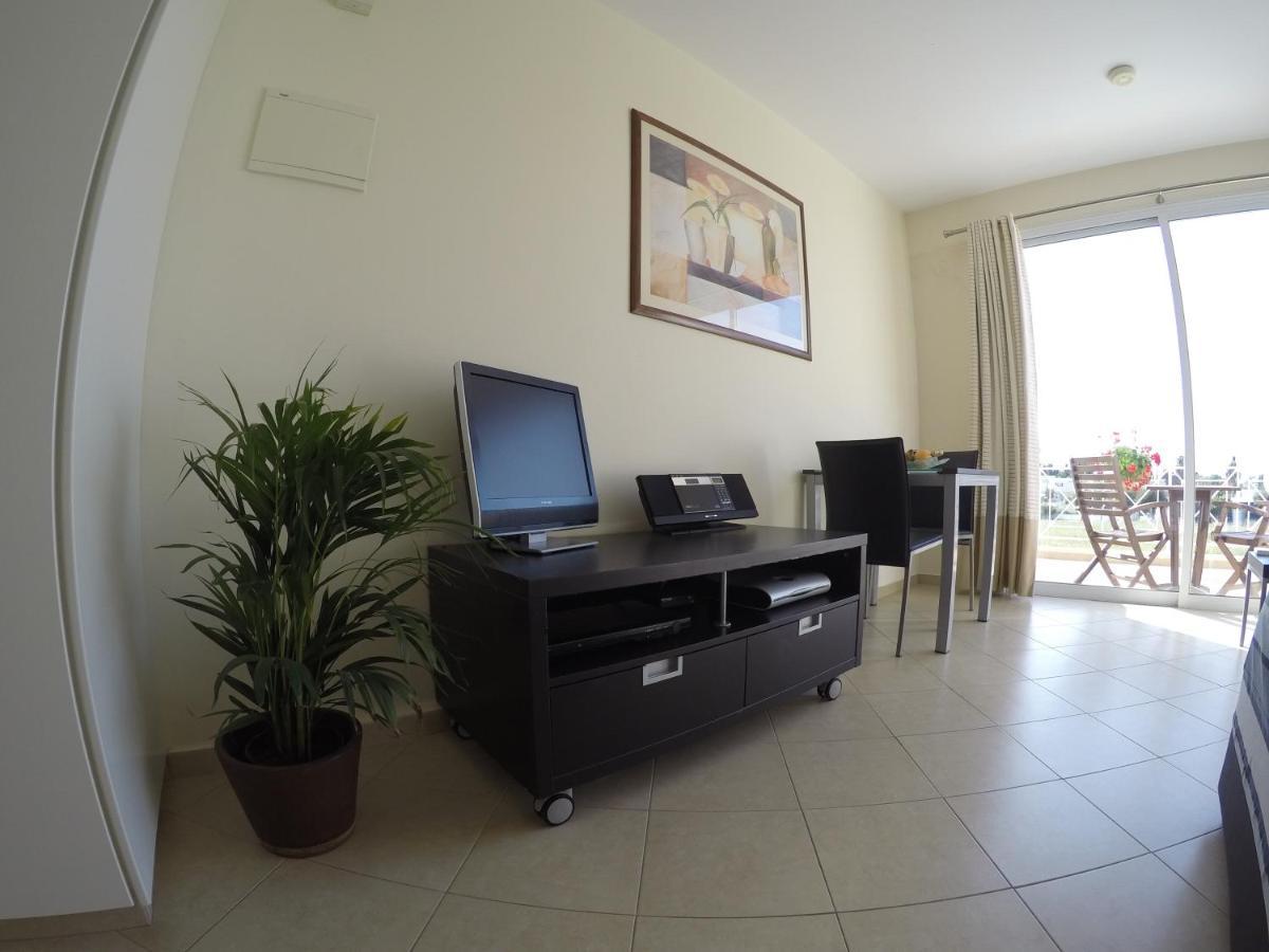 Kato Paphos Suites Eksteriør bilde