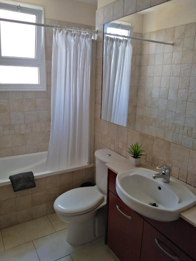 Kato Paphos Suites Eksteriør bilde