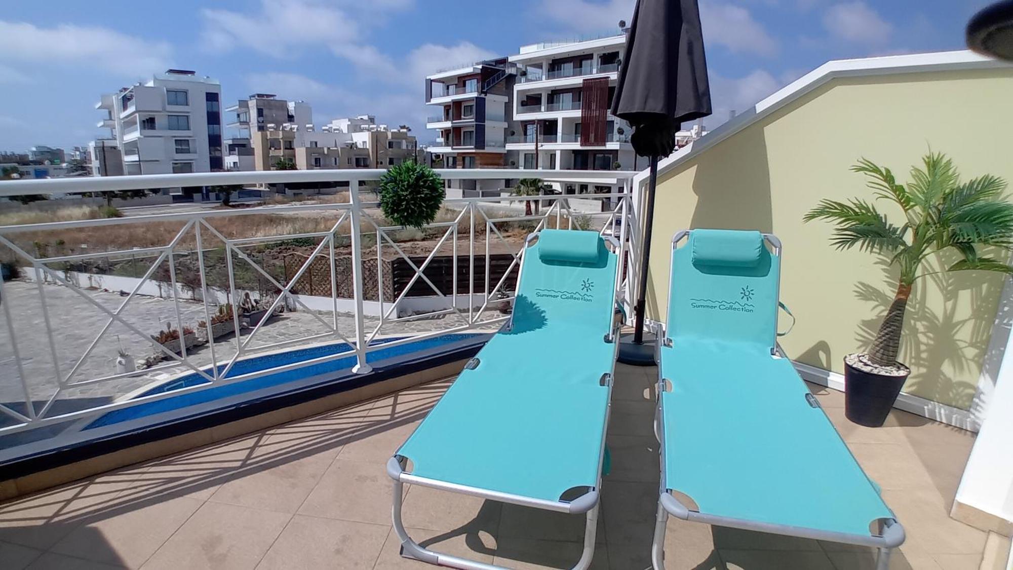 Kato Paphos Suites Eksteriør bilde